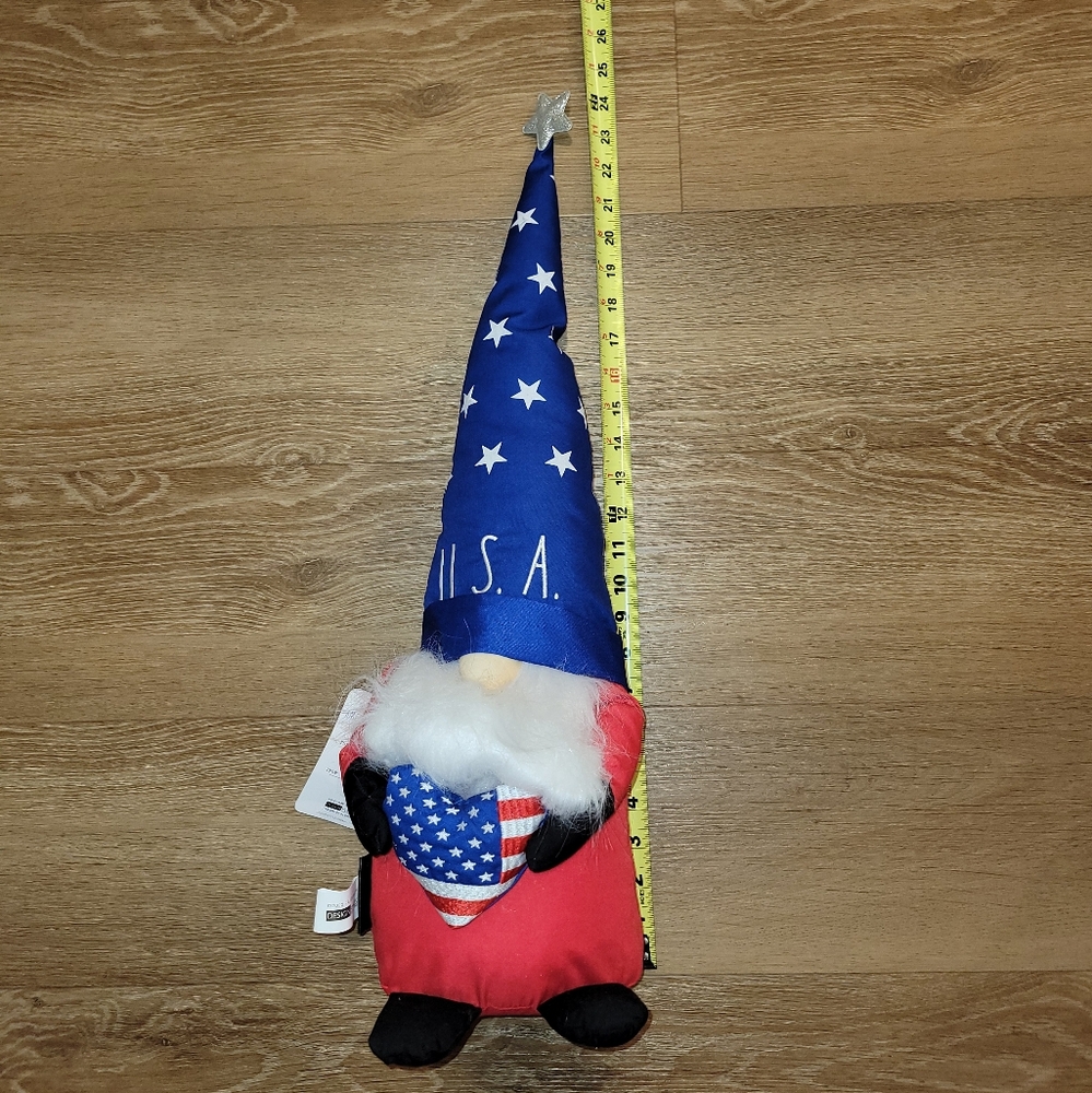 Rae Dunn ~20" 4th of July Gnome USA Flag Heart Weighted Plush Decor New - Picture 3 of 10